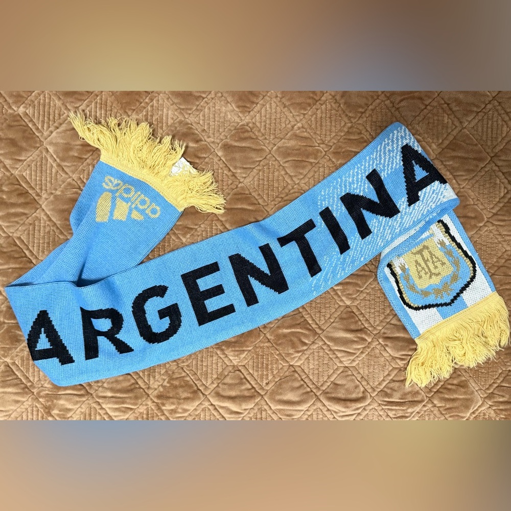Adidas Sky Blue and White Argentina Scarf. - Picture 2 of 4